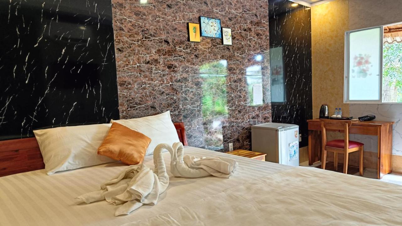 Minh Vuong Village Resort & Restaurant ฟู้โกว๊ก ภายนอก รูปภาพ
