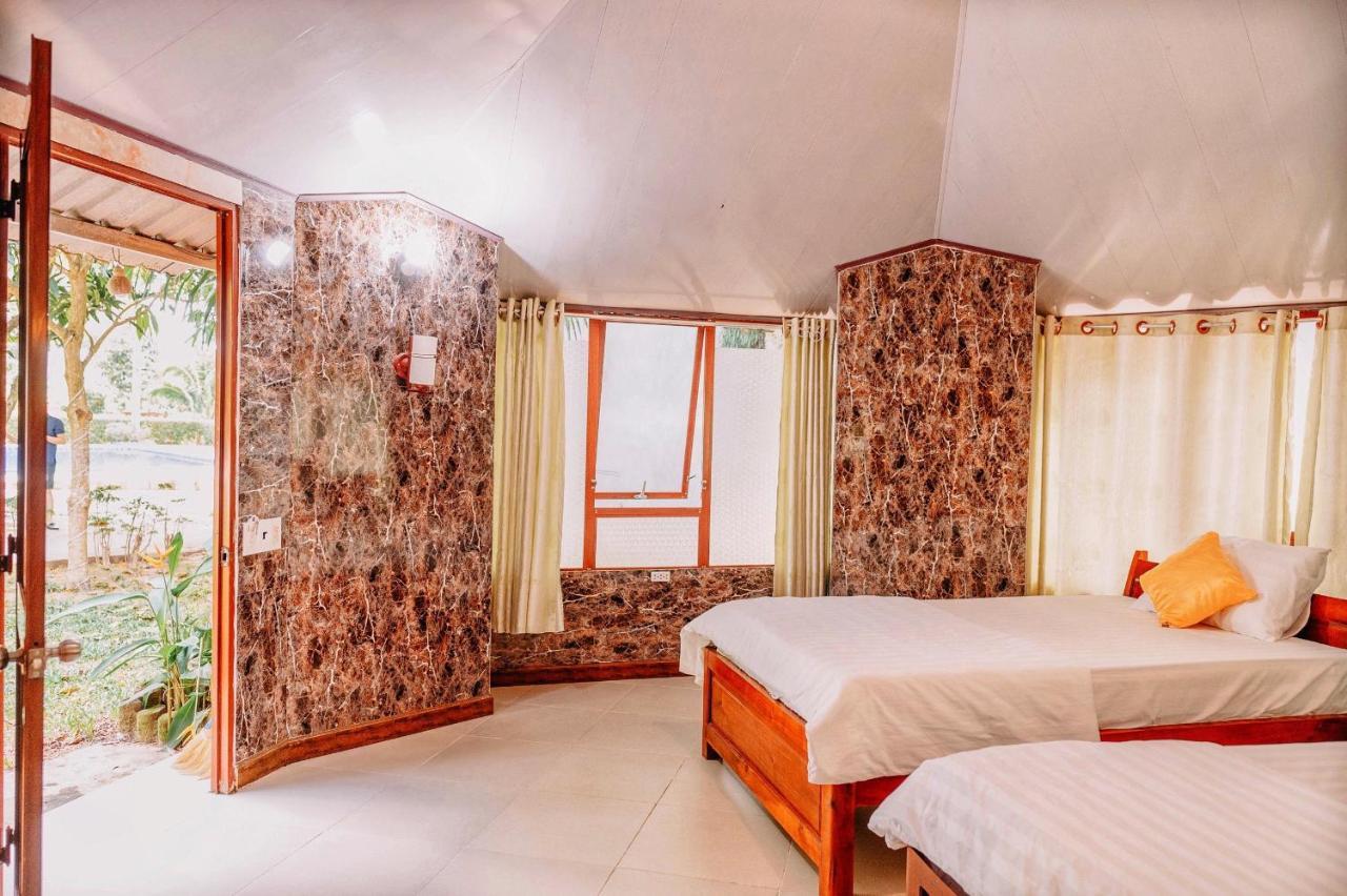 Minh Vuong Village Resort & Restaurant ฟู้โกว๊ก ภายนอก รูปภาพ